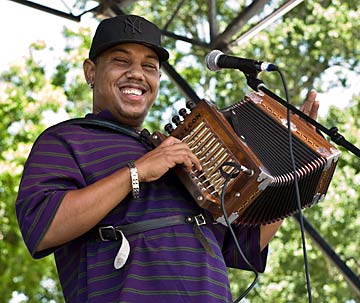 Leon Chavis and the Zydeco Flames